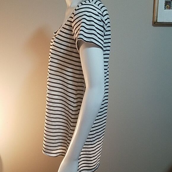 NWT Calvin Klein Black & White Short Sleeve Tee (S) - Picture 3 of 6